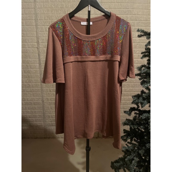 Chic TwoTone Tops - Chic TwoTone Textured Knit Top Sparkle Embellished Front Round Neck Short Sleeve